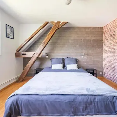 Grand Du Coudray Vakantiehuis Neuille-Pont-Pierre